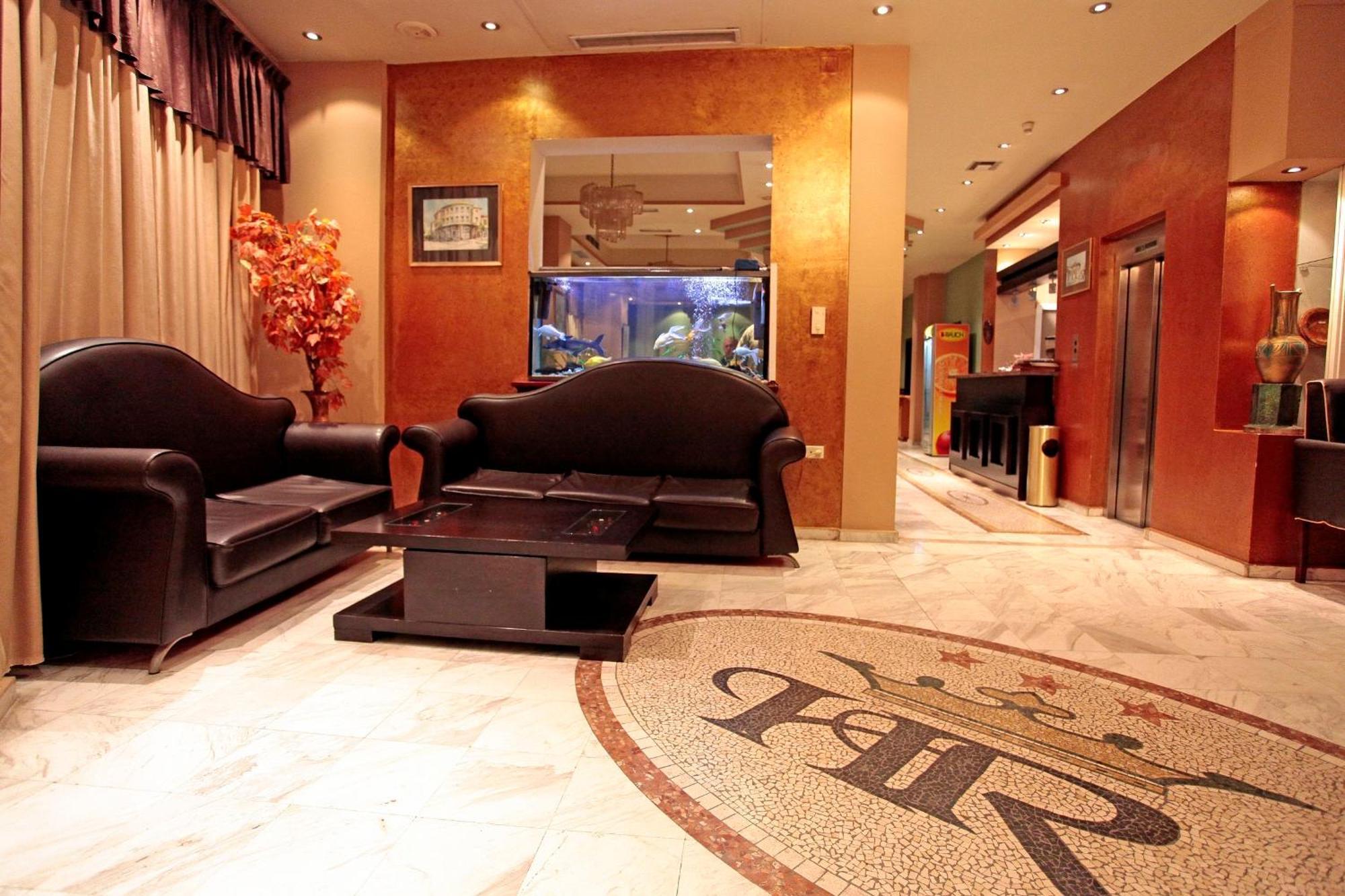 Hotel Regency Korcza Zewnętrze zdjęcie