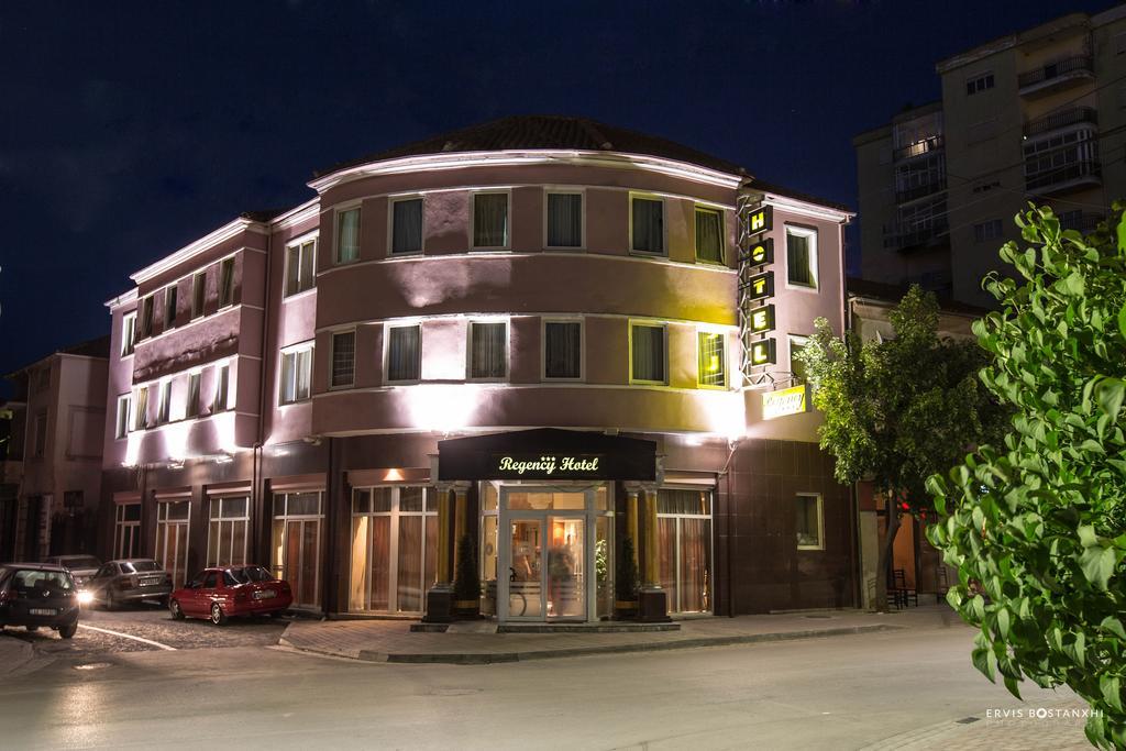 Hotel Regency Korcza Zewnętrze zdjęcie