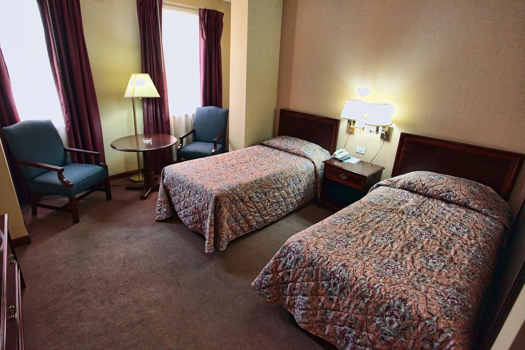 Hotel Regency Korcza Zewnętrze zdjęcie