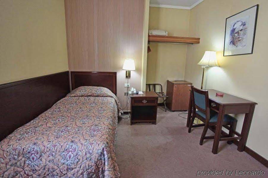 Hotel Regency Korcza Zewnętrze zdjęcie